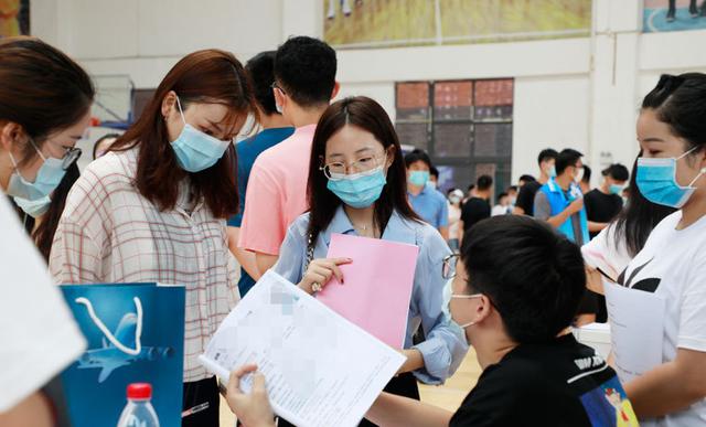 2023年大学生迎“好消息”，多地下发保障就业政策，毕业生有福了插图6