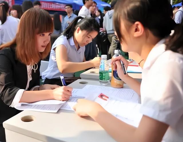 过来人坦言：校招和社招区别大，幸好听了老师的话，学生别不在意插图5