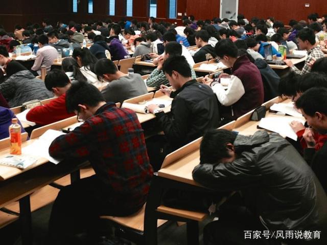 大学毕业找工作去人才市场还是校园招聘会，两种方式有何不同？插图5