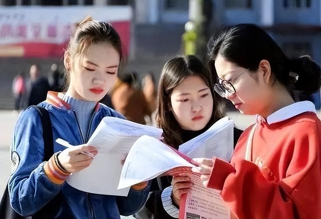 工作吃亏后才知道的痛，校招和社招差距有所不同，但愿你没选错插图1