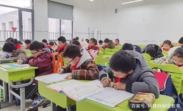 为什么老师批改完试卷后，分数下边要画两条横线？知道的同学很少插图7