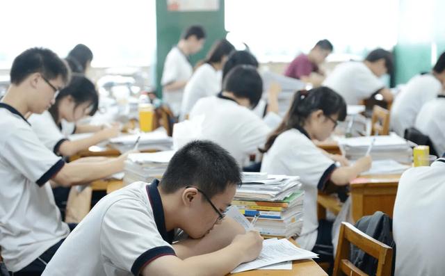 模拟考和高考分数差多少？985学霸给出答案，值得高三考生借鉴插图6